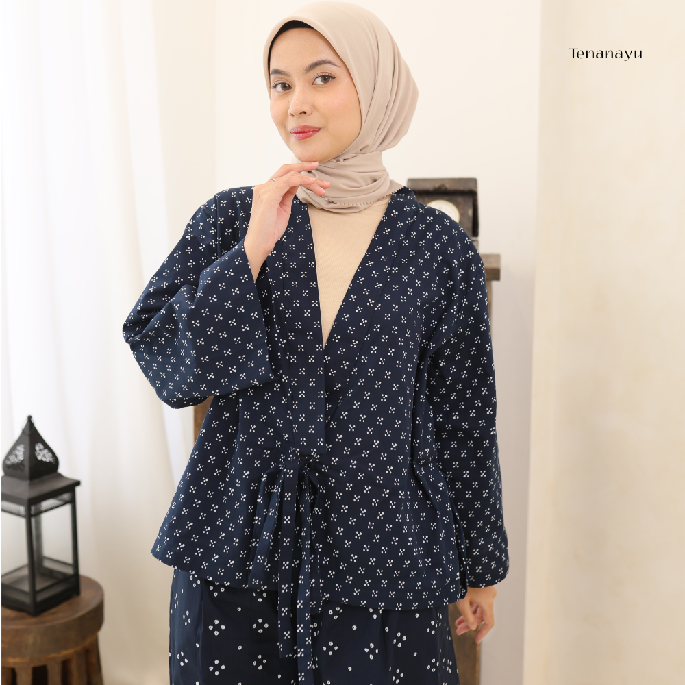 Tenanayu Rumi Kimono | Outer Batik, Outer Kimono, Kimono Batik