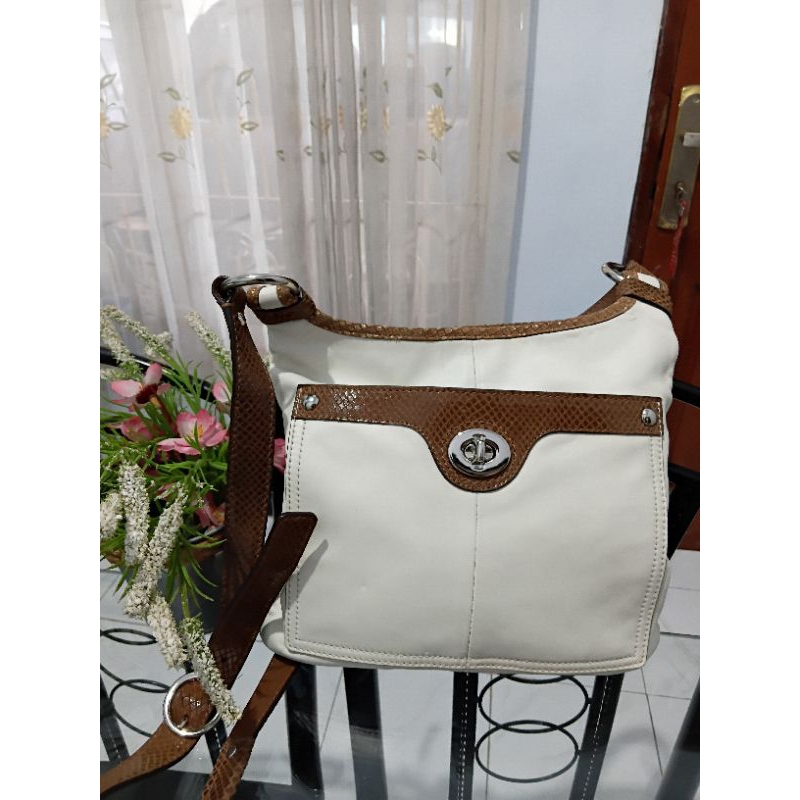 tas prelove Coach sling