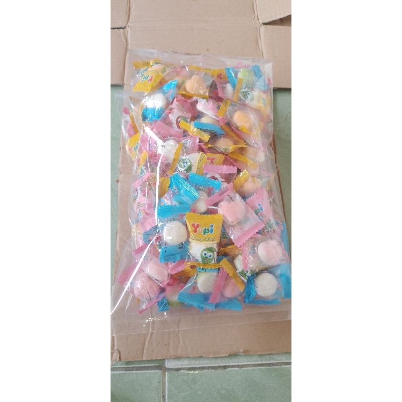 

permen yupi isi 100 pcs campur rasa