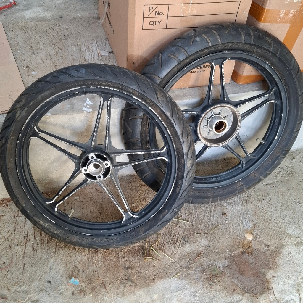 Velg thunder 125 set ban depan belakang original copotan