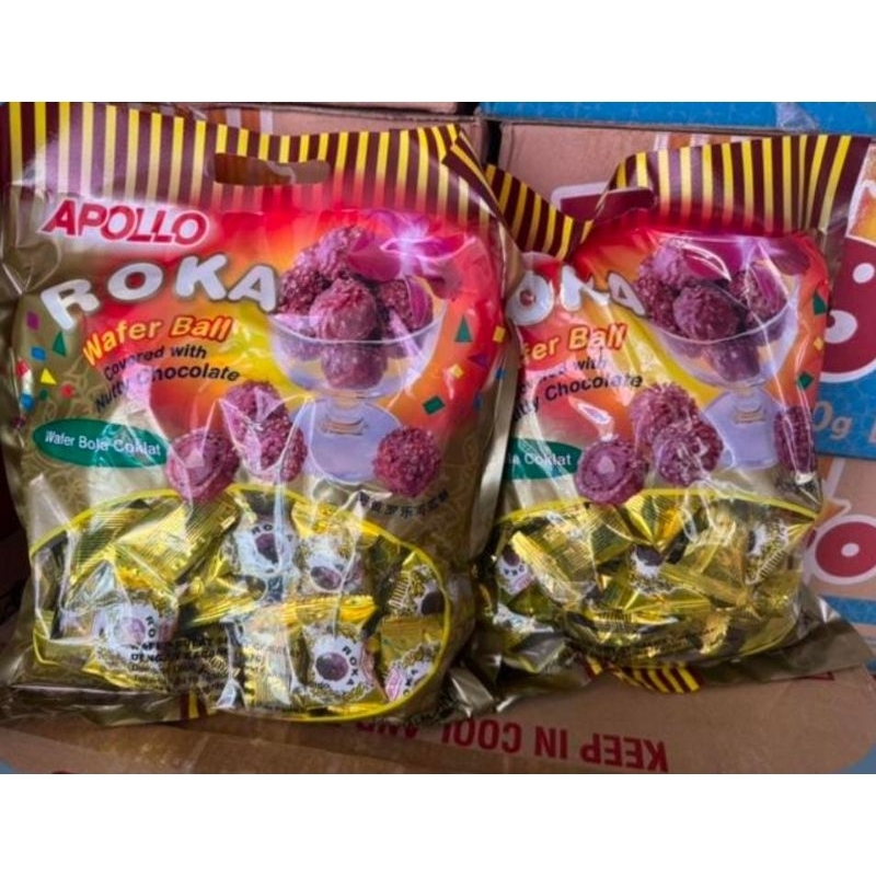 

Roka Wafer Ball 300gr isi 50 pcs / biscuit lapis chochote