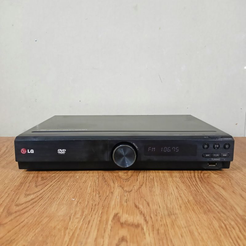 Ampli DVD home theater LG DH3140S bekas normal