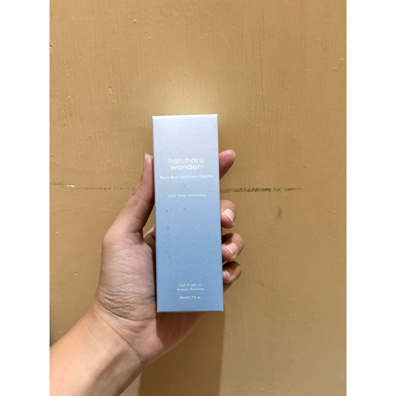 preloved haru haru wonder black ricehyaluronic essence