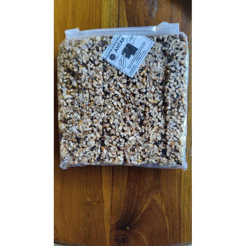 

Kipang beras ketan hitam