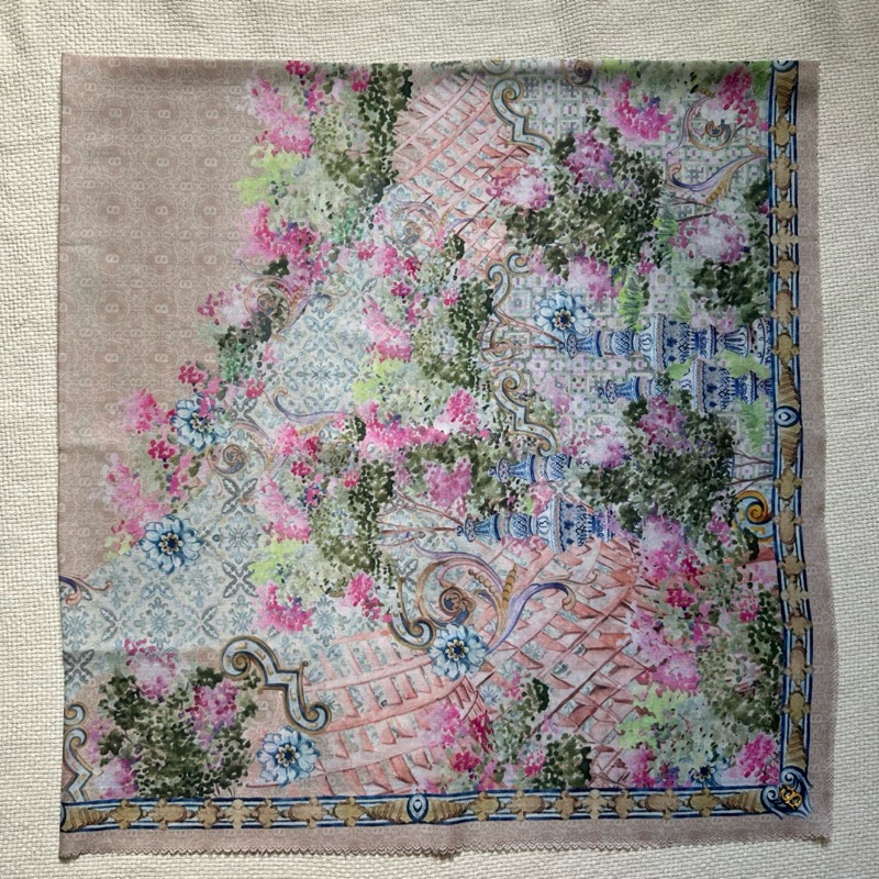 Original Buttonscarves Sevilla Voile Square - Hijab Segiempat