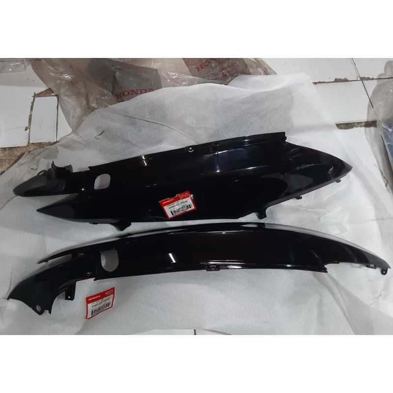 COVER BODY SAMPING SPACY KARBU Fi HITAM SET ORIGINAL AHM