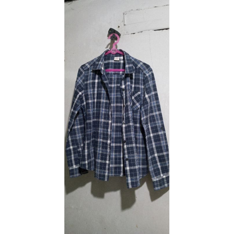 Kemeja kotak - kotak Navy wanita