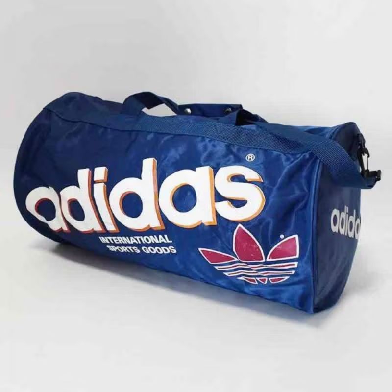 Adidas 90's vintage duffle