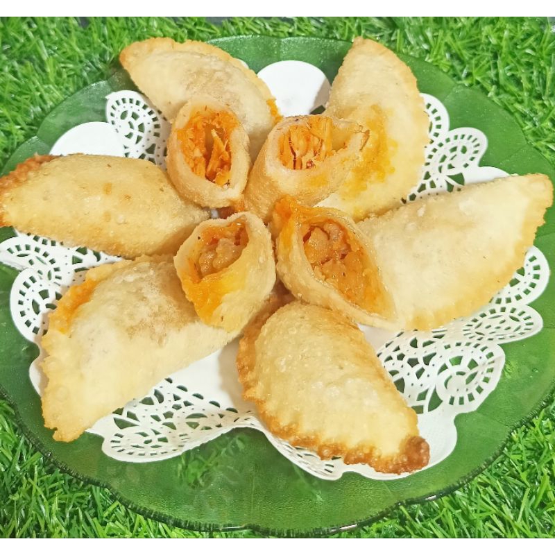 

cireng isi ayam suwir pedas