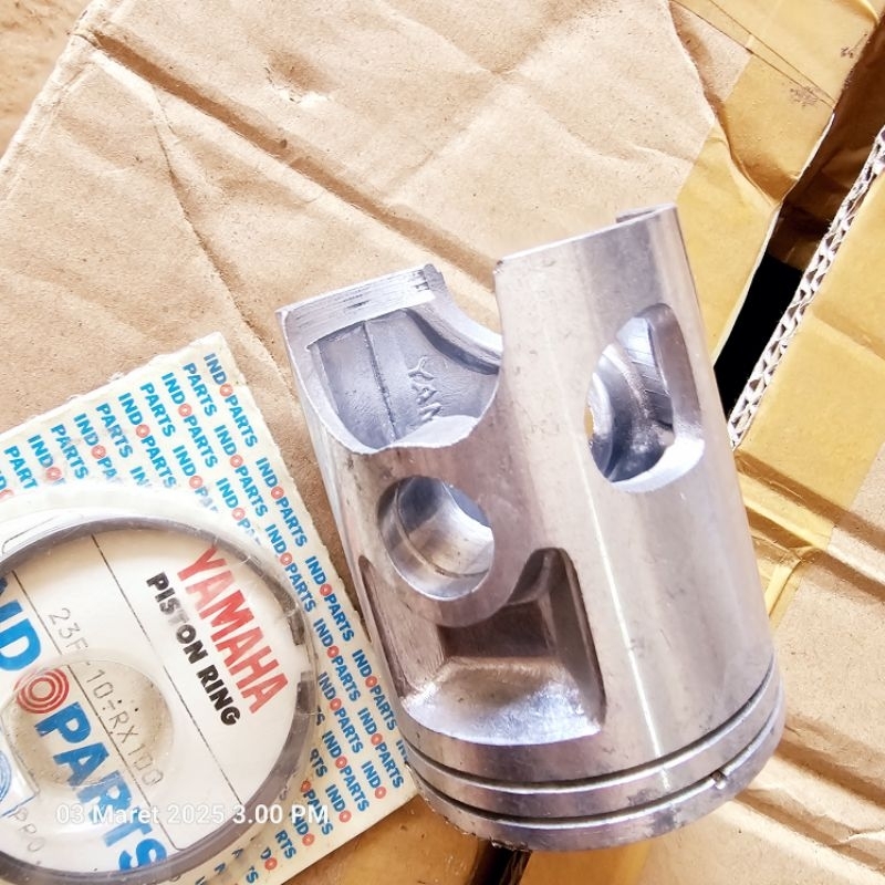 Piston RX100 0.25+Ring piston. NOS