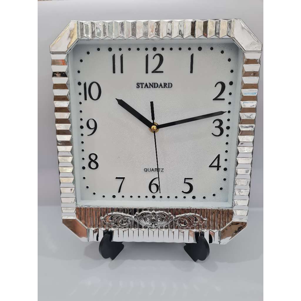 jam dinding standar / jam dinding kotak / jam dinding krom / jam dinding silver