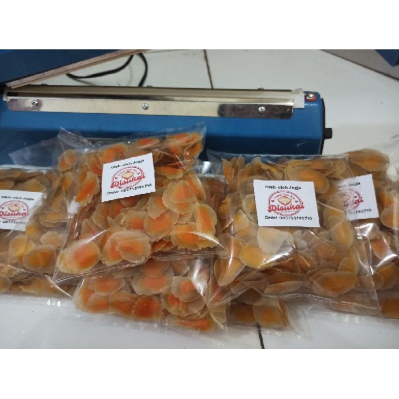 

Krecek Kerupuk telur asin mentah 200gr