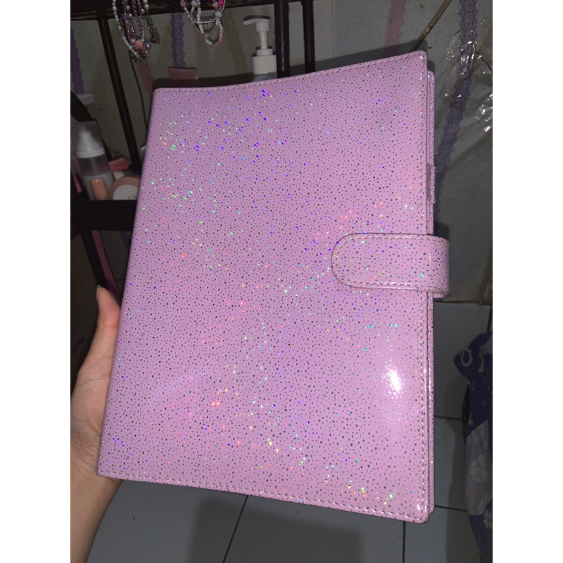 

Preloved Binder kuliah B5 - LILAC GLITTER HOLO CANDY (free isian binder 100pcs)