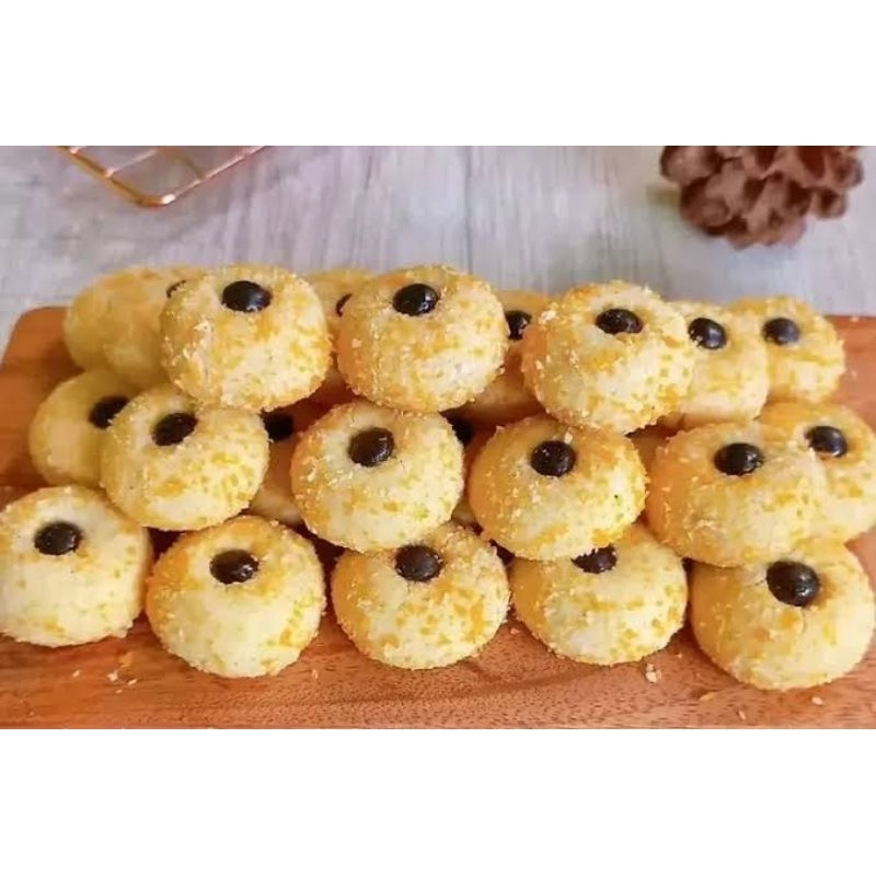 

Kue Dahlia Lebaran 250g Renyah Termurah