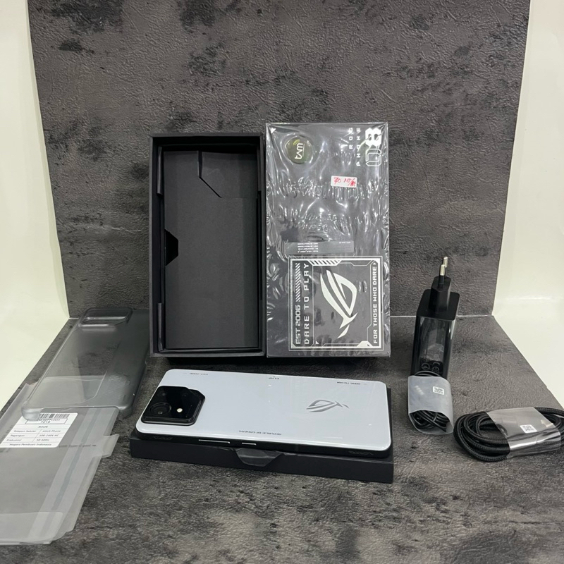 Asus Rog Phone 8 12/256gb Fullset Second Garansi Resmi