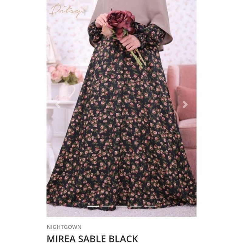 MIREA SABLE BLACK SIZE L