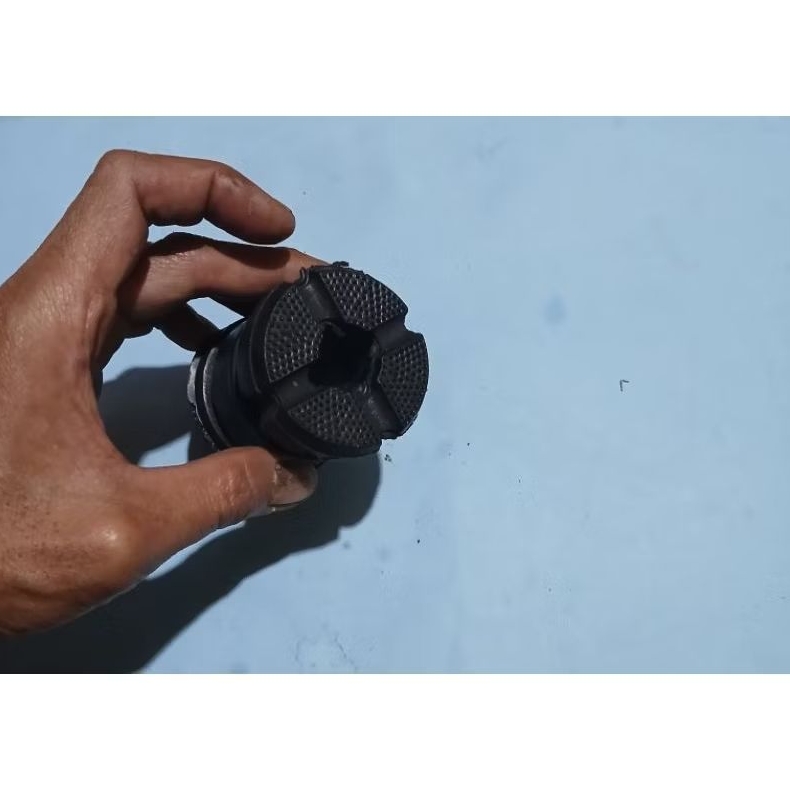 karet stoper shock  depan mobil avanza Xenia original harga 1pcs