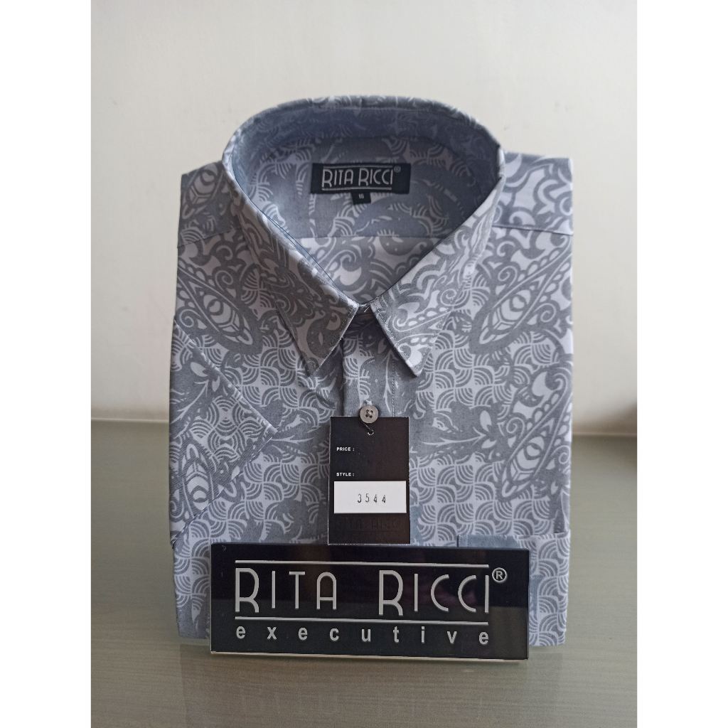 Kemeja Pria Rita Ricci Batik Reguler warna Abu abu lengan pendek artikel 3544