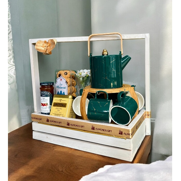 

Eid Parcel Exclusive Hampers Ramadan Lebaran Ready Stock (Parcel P)