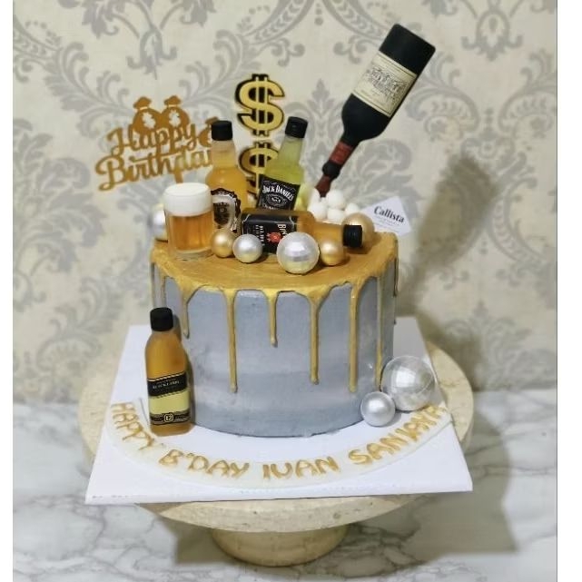 

Cake Ultah Botol Minuman / Kue Ulang Tahun uk 18cm /Cake Unik lucu