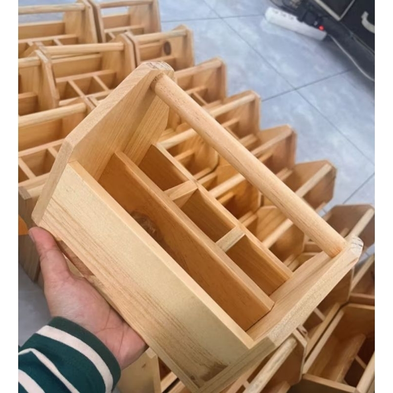 

Kotak Pensil kayu