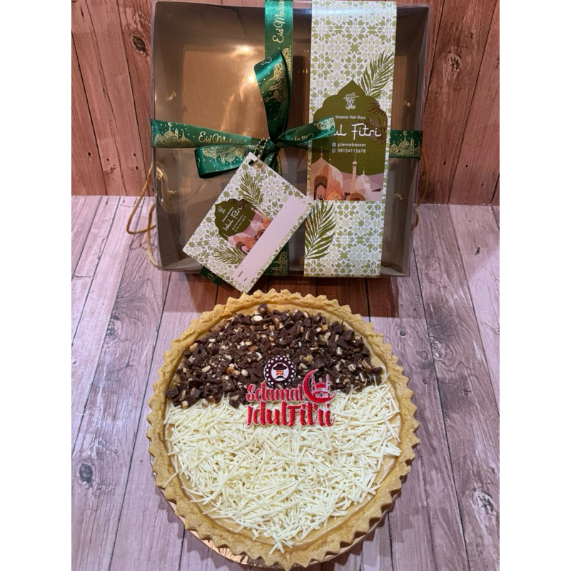 

Hampers Big Pie Susu Silverqueen Keju Idul Fitri Mister Pie Makassar 2025 Lebaran Gift Paket