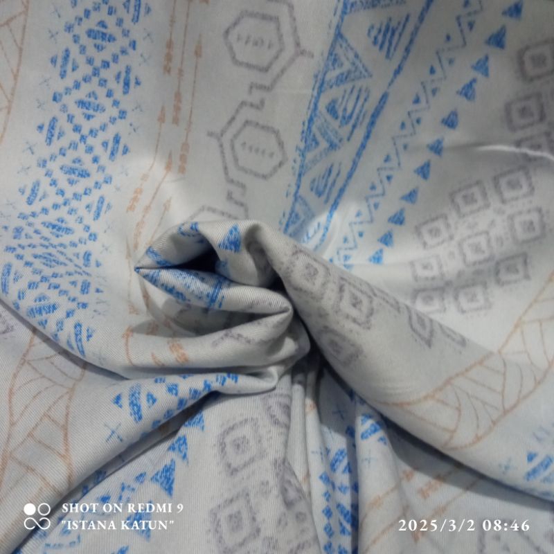 KAIN KATUN UNIQLO ETNIK RAYON PREMIUM