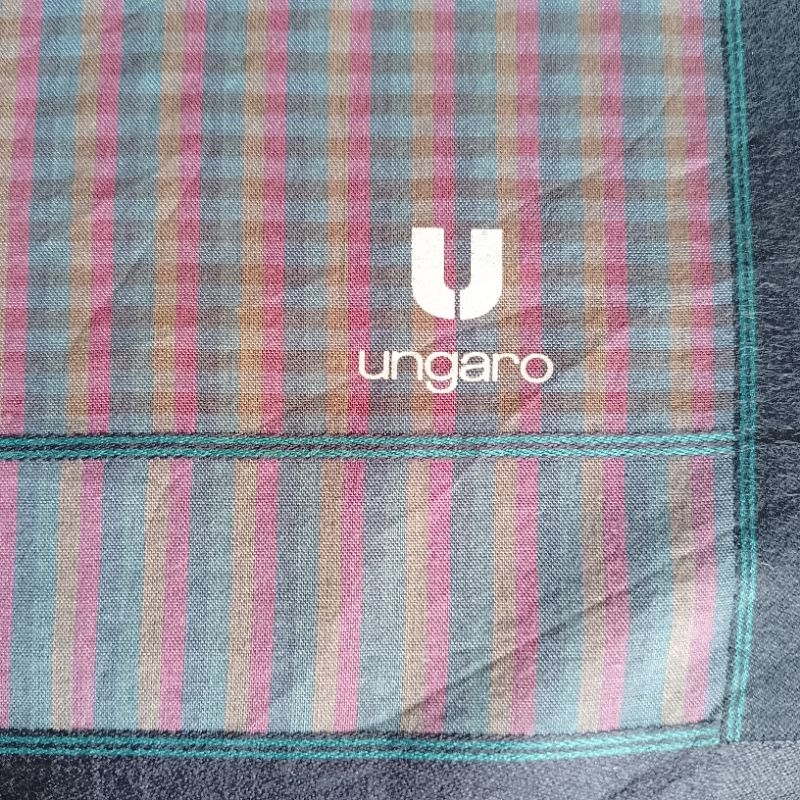 saputangan UNGARO