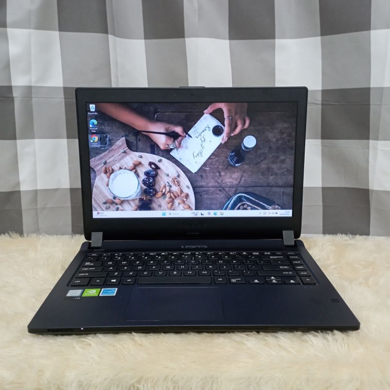 Laptop Asus pro P1440FB