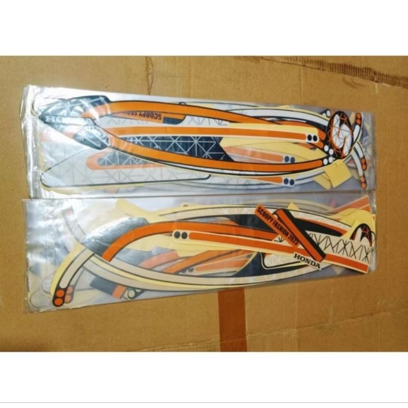 Striping motor / Les body Honda Scoopy Fashion 2023