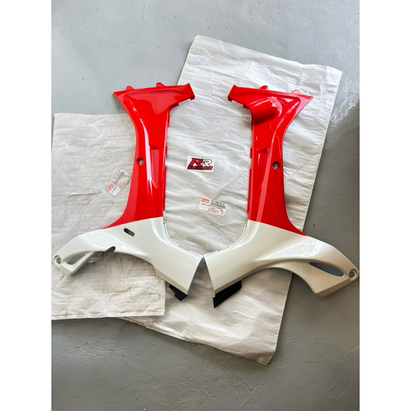 Cover leksil leghshield sayap dalam original ori Yamaha f1zr f1z r special edition SE merah putih ma