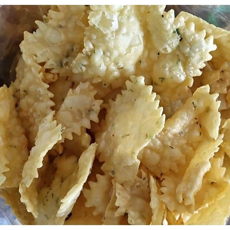 

keripik pangsit/ keripik bawang 500g