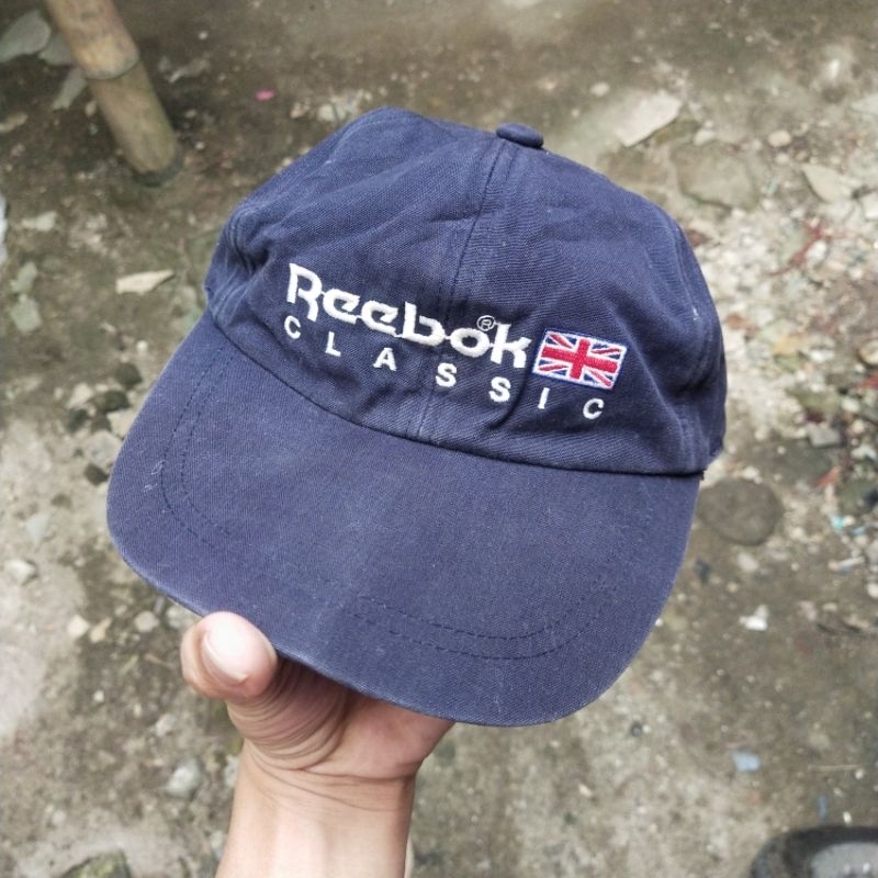 Jual topi vintage Reebok classic navy. Bekas second branded preloved original