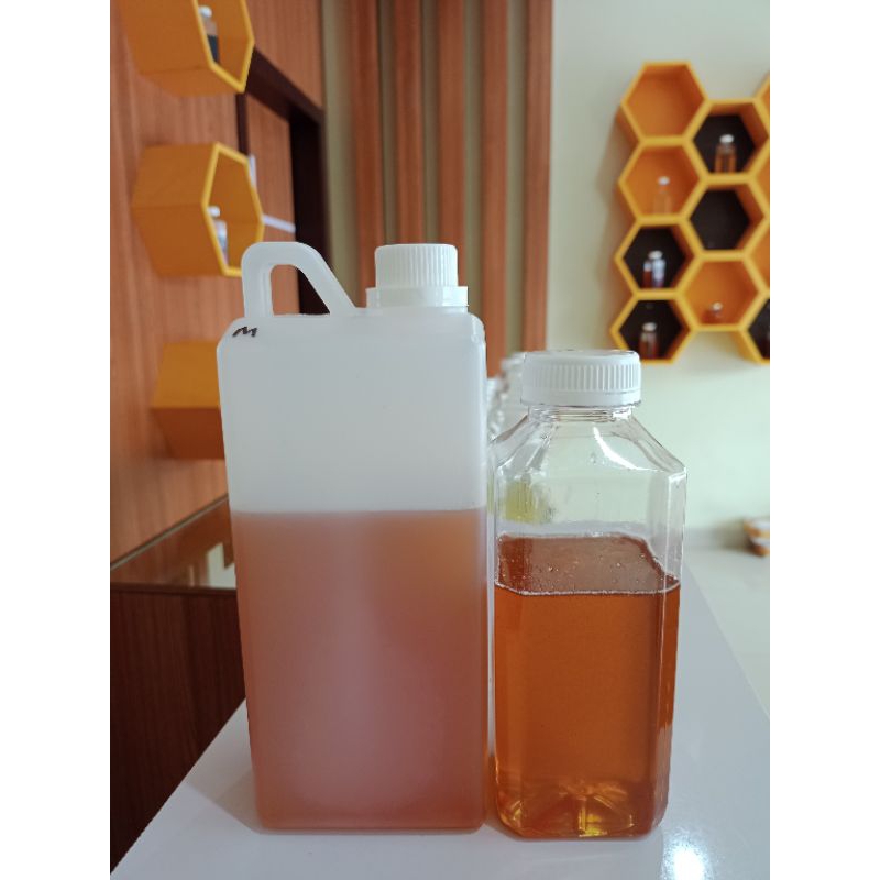 

Madu Multiflora (madu hutan Apis dorsata asli yang di panen di hutan alam) 100% nektar bunga tidak di campur dan tidak di olah