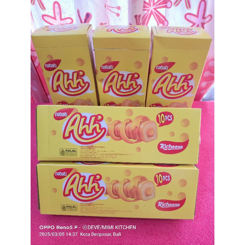 

Richeese Ahh Nabati KEJU per kotak isi 10pc