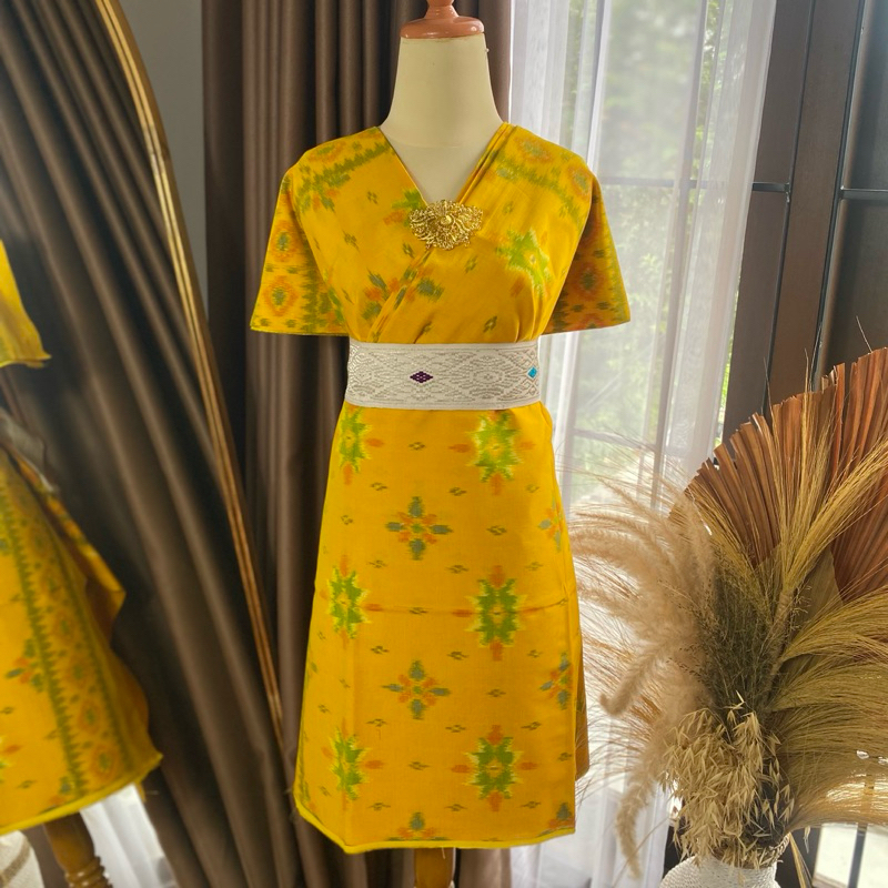 KAIN TENUN ENDEK KHAS BALI MOTIF BINTANG KUNING GRINGSING LEMON