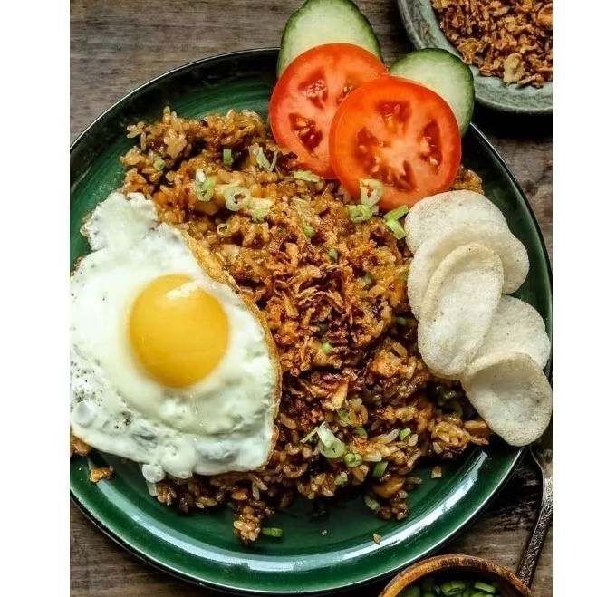 

Nasi Goreng Favorit With Sosis porsi banyak