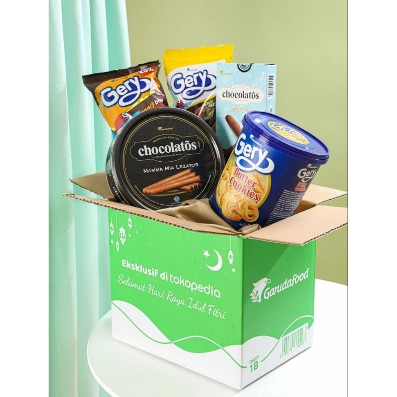 

Hampers Box B Paket 5. 5 Biskuit + 2 Sirup + Kartu Ucapan. Hampers Edisi Lebaran.