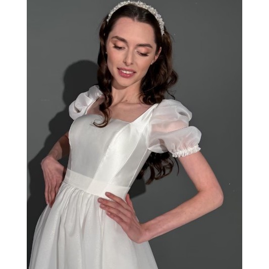 gaun satin denga ruffle  lengan pendek organza  simple dress wedding  party  dress  white  lengan pe