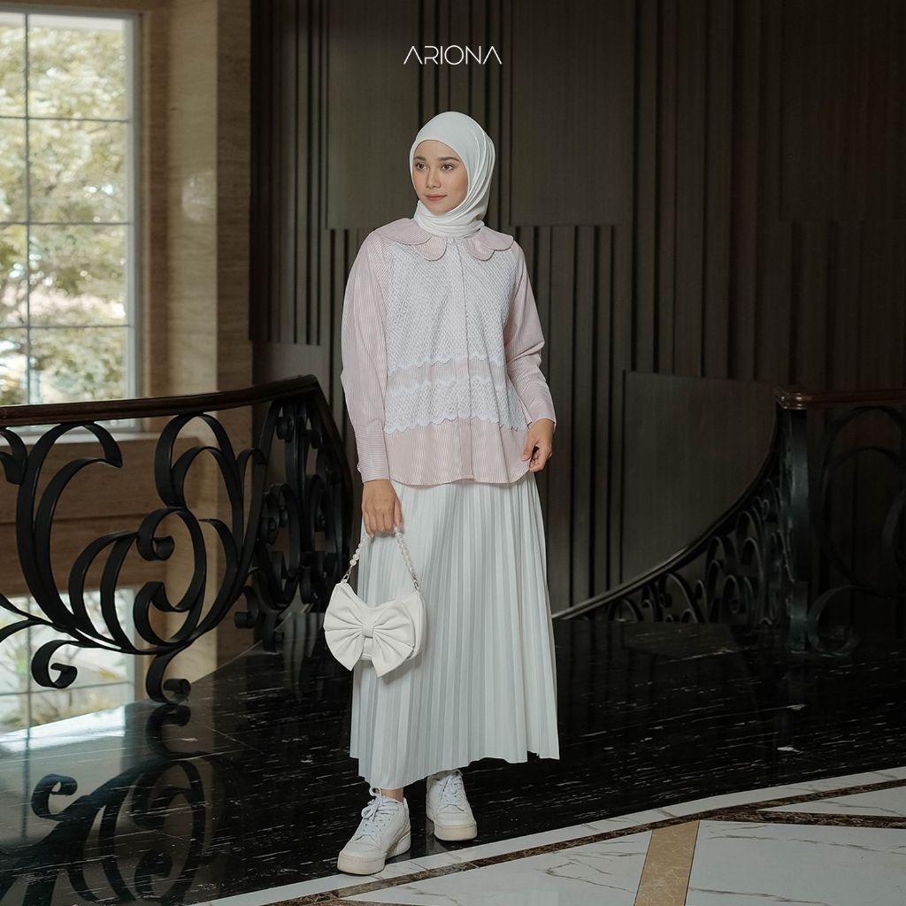 Ariona - Kemeja Lace Verina Top