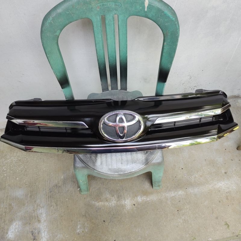 Grill Toyota Innova Reborn 2016-2020 Original second