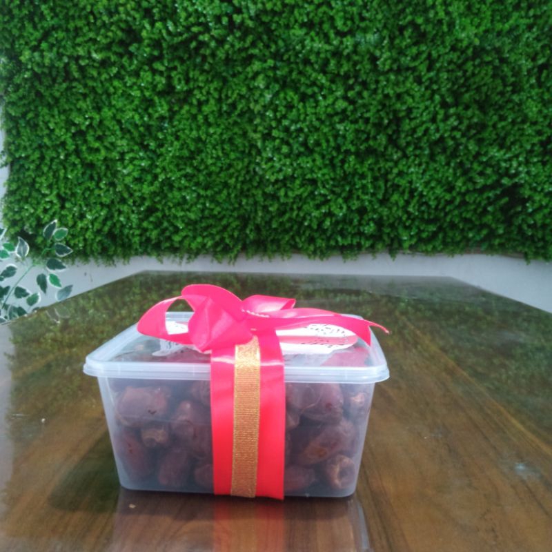 

Hampers kurma golden