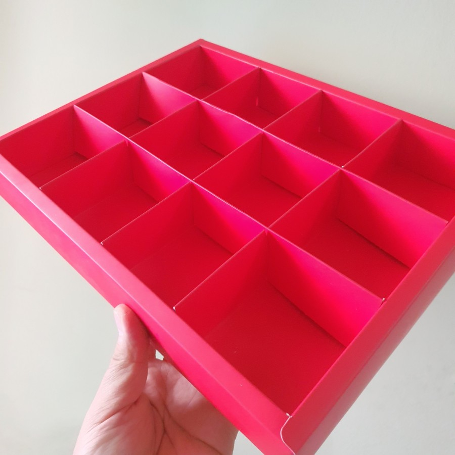 Box Mika Merah 24x31.2x4.5 Sekat 12 Dus Eggtart