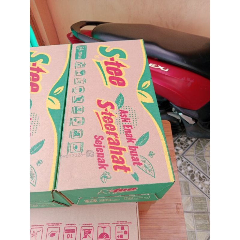 

STEE KOTAK UKURAN 200 ML ISI 24 PCS