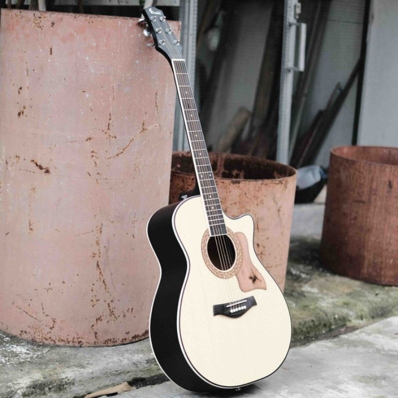 Gitar karafuru kuroi cutway original