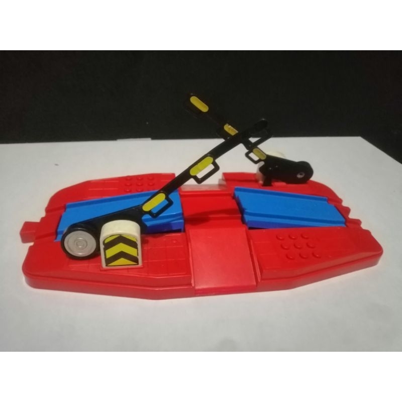 diorama kereta thomas tomy jembatan palang pintu ori tomy