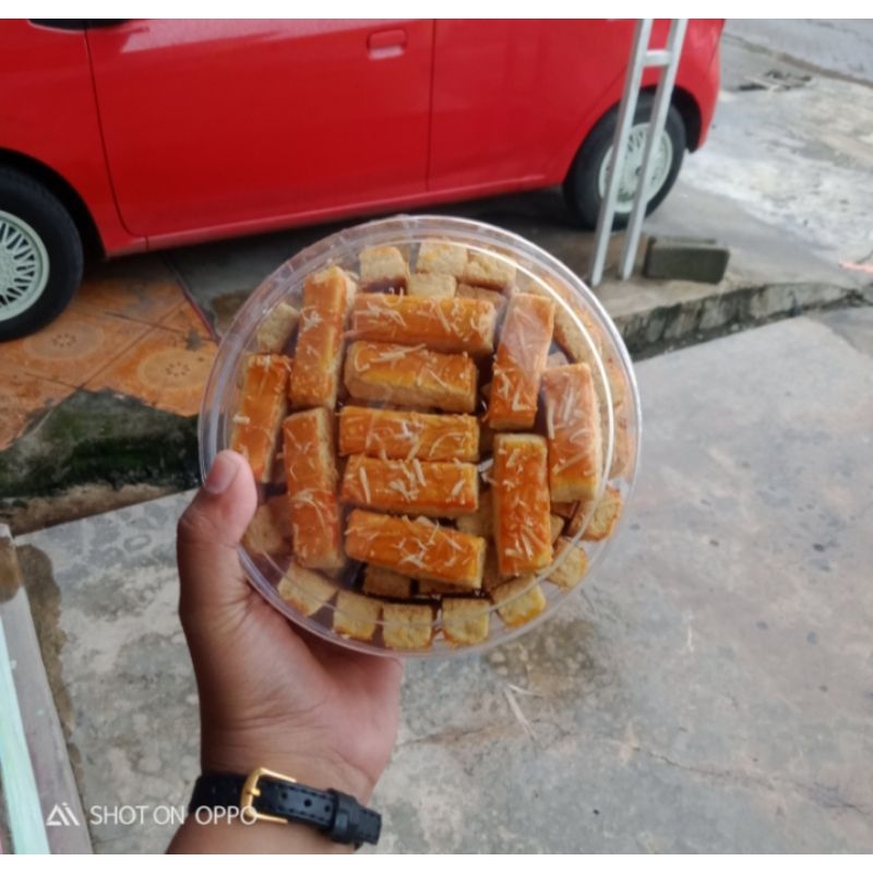 

KUE LEBARAN KASTENGEL PREMIUM HOMEMADE 1 KG