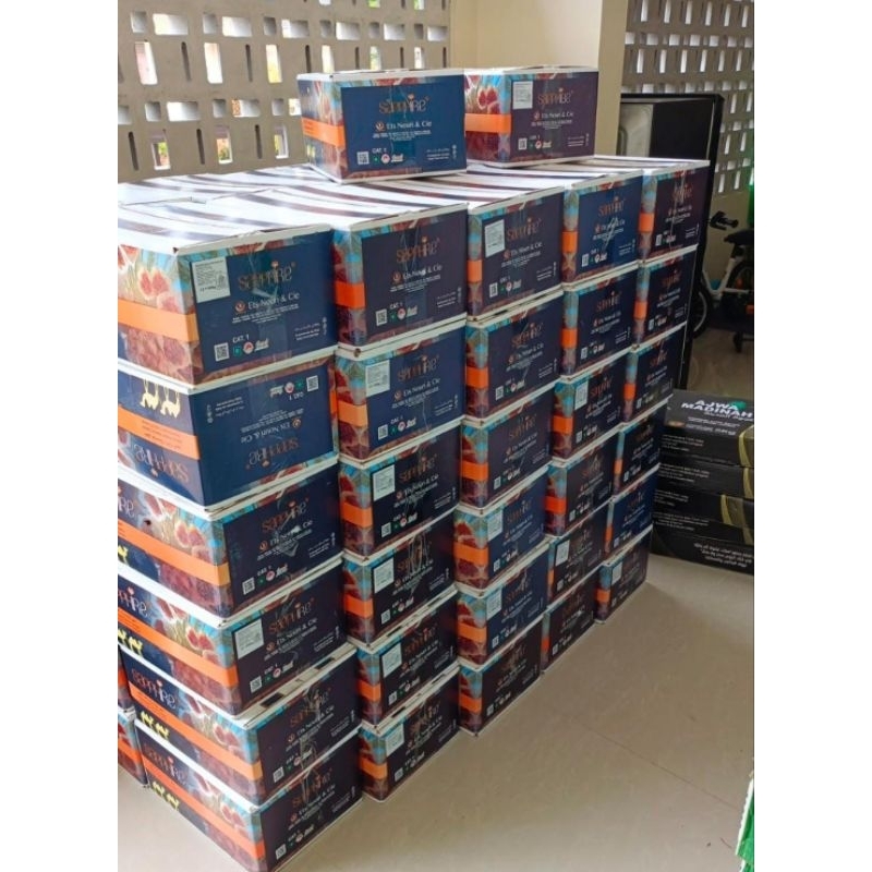 

Kurma Tunis Saphire 500gr Karton isi 12 box