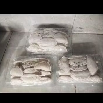 

Cireng isi ayam suwir