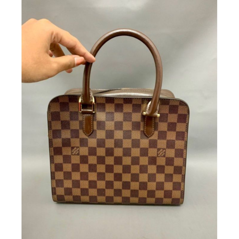 LV Triana Damier 2002 Preloved